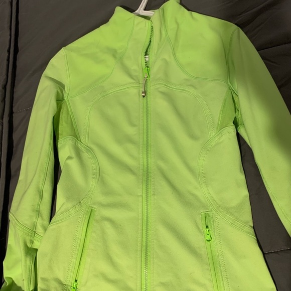 Lululemon jacket - Picture 3 of 3